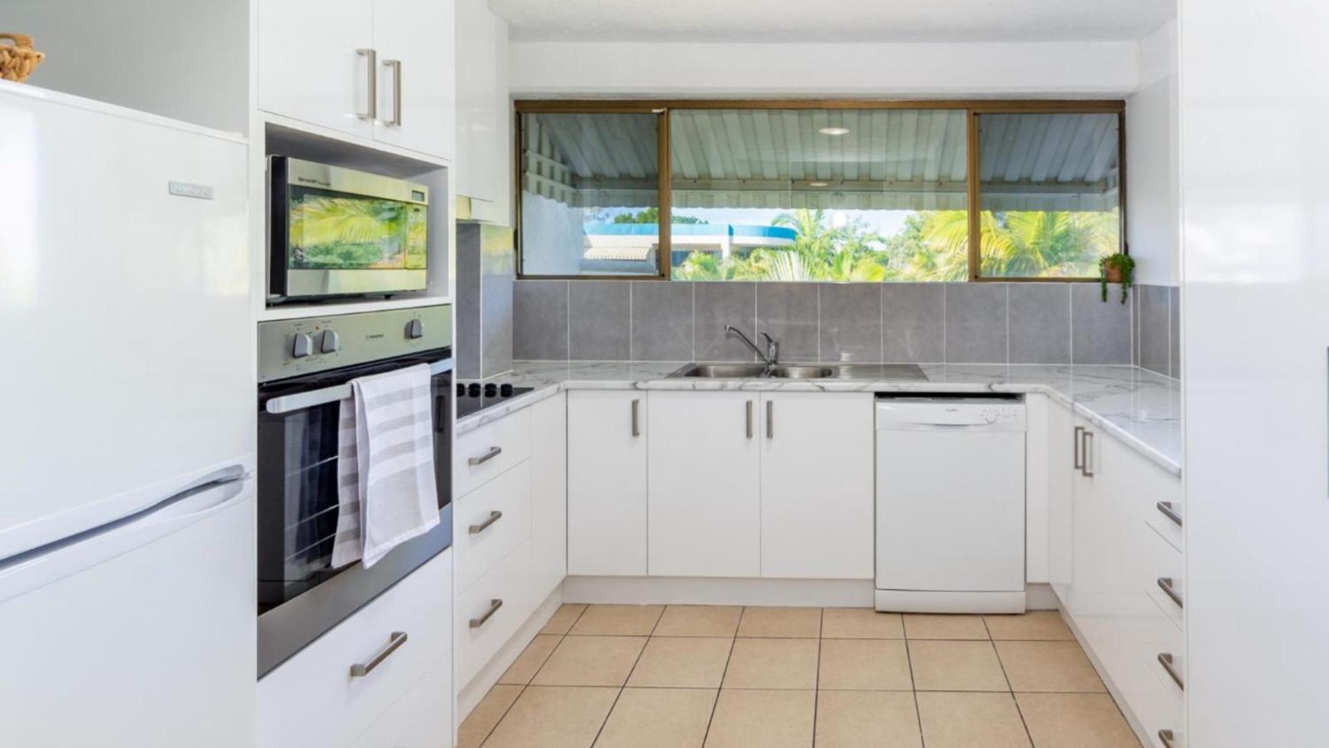 Placid Waters Holiday Apartments Bongaree Dış mekan fotoğraf