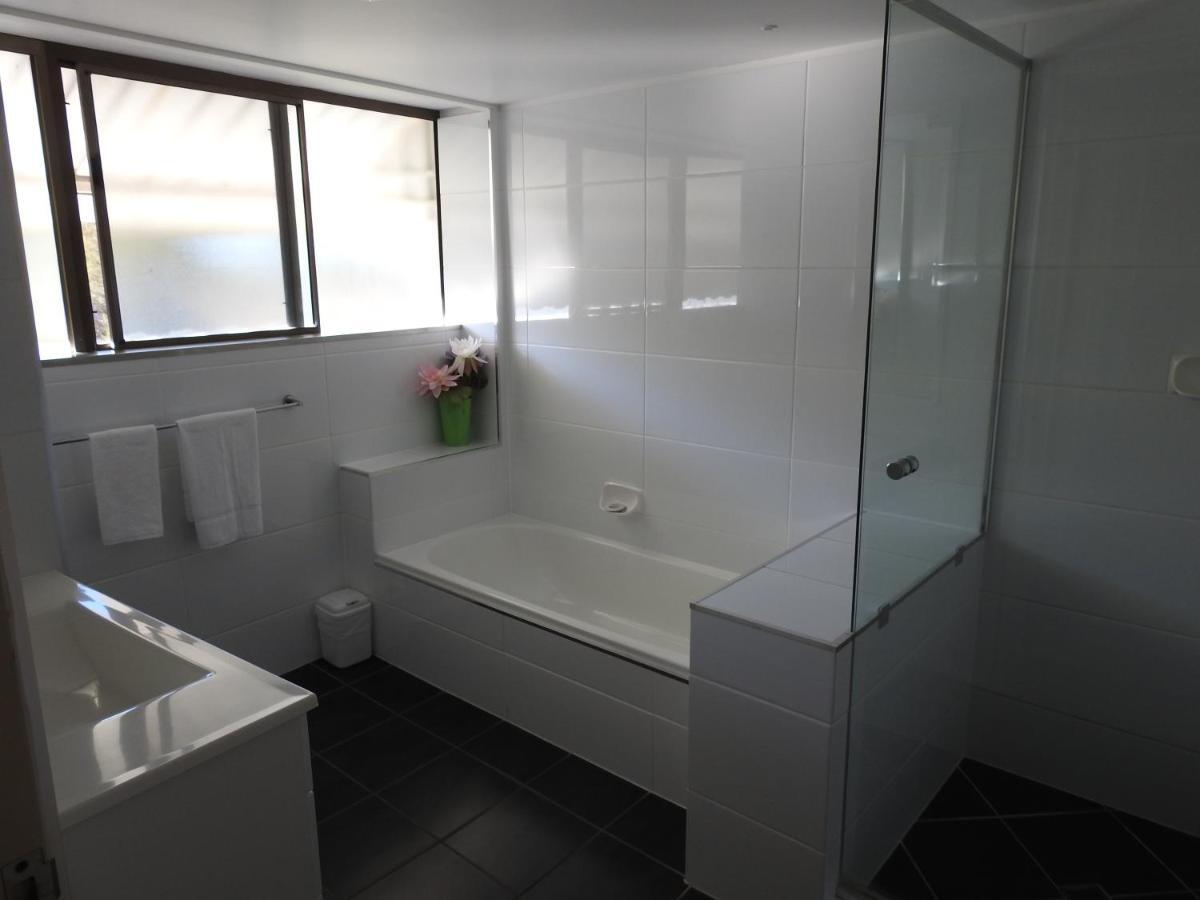 Placid Waters Holiday Apartments Bongaree Dış mekan fotoğraf